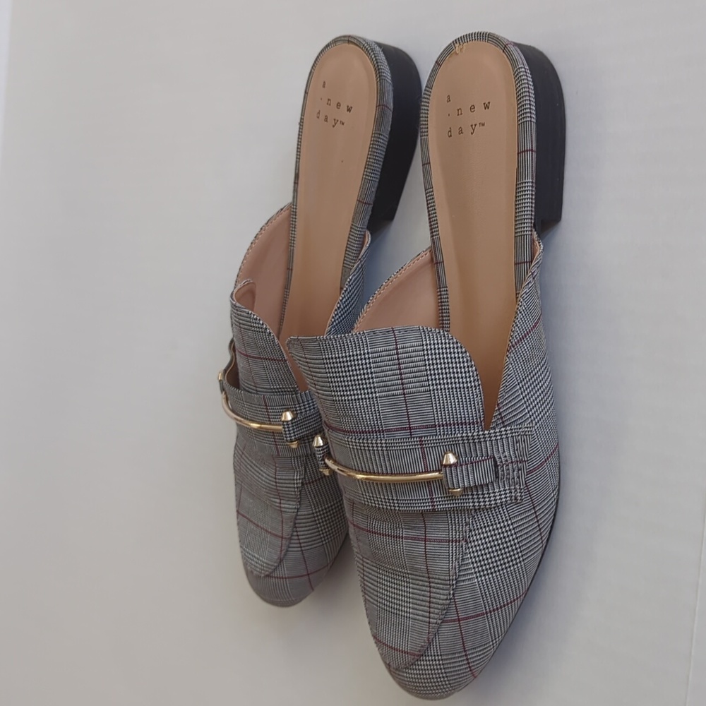A New Day Plaid Slip-On Mules Flats 8 Gray - Picture 9 of 16